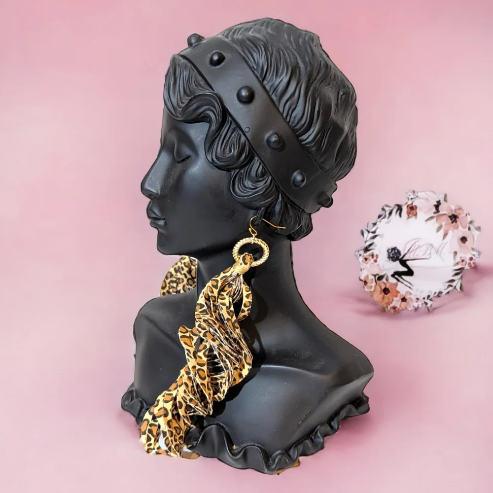 🆕 MBM Cheetah/Leopard Print Swirl Tassel Earrings. Hand Crafted - Picture 4 of 6